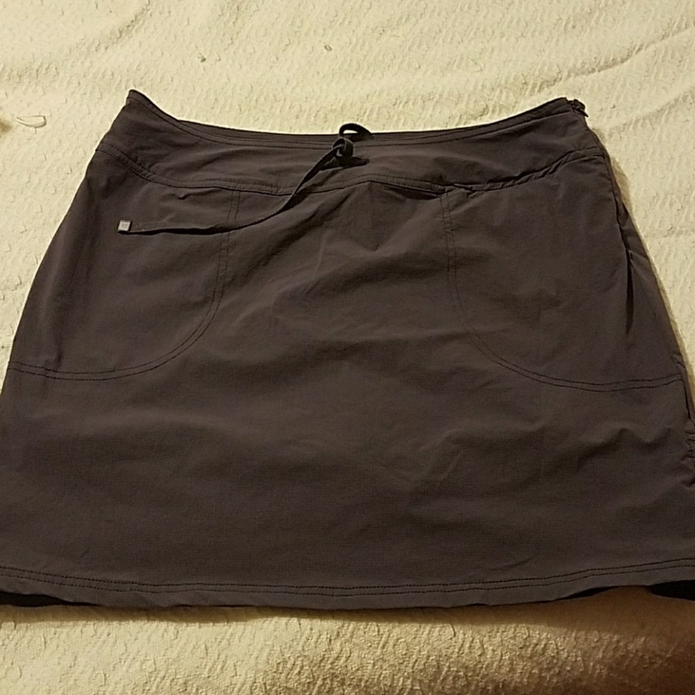 Grey skort XXL